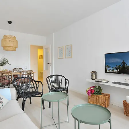 Playa Puerto Canovas Apartment Fuengirola